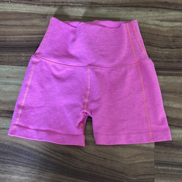 Alphalete shorts size xs - Picture 2 of 2